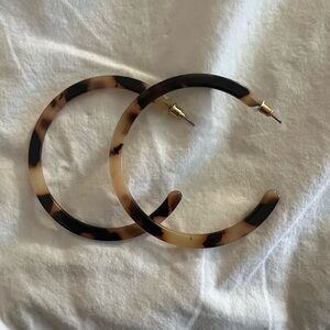 Tortoise Shell Hoop Earrings